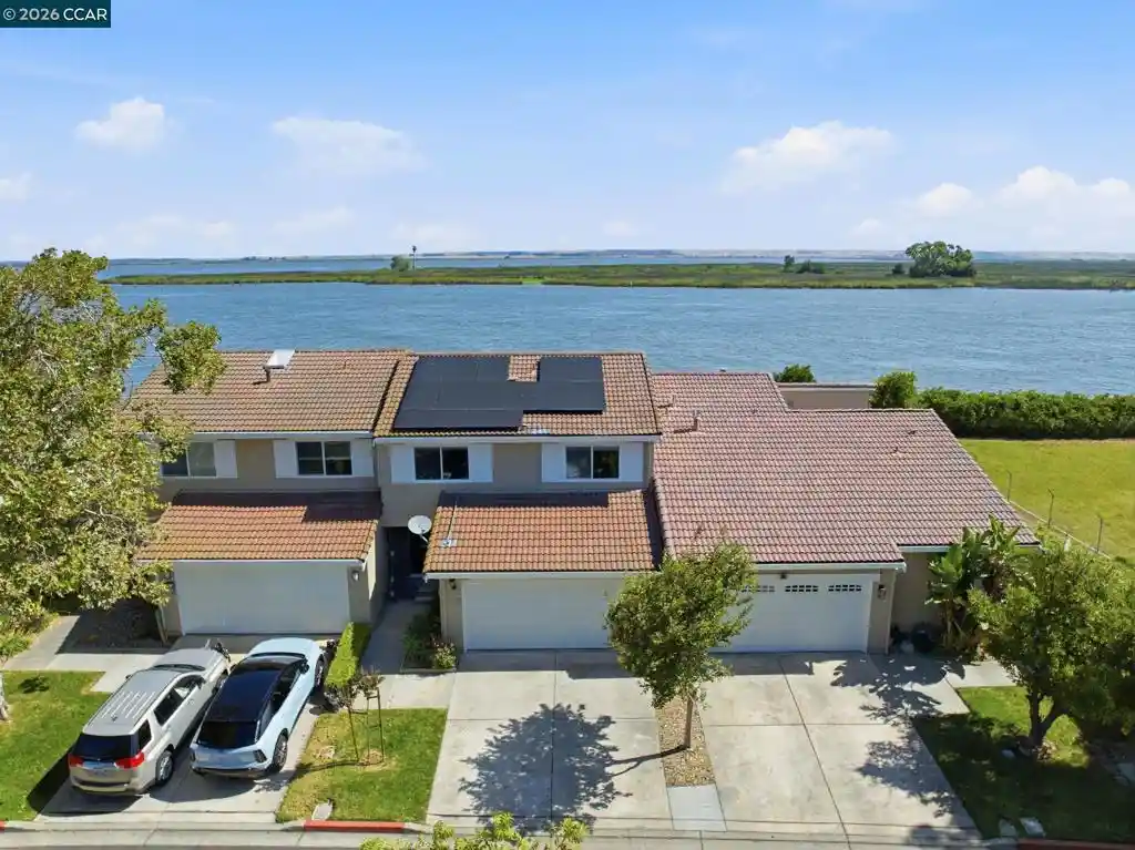 Townhouse for sale at 46 Edgewater Pl, Pittsburg, CA 94565 | MLS# 41138531