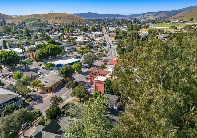 Photo 4 of House for sale at 452 Higuera St, San Luis Obispo, CA 93401 | MLS# SC26131654 | Listing updated on 2026-06-17