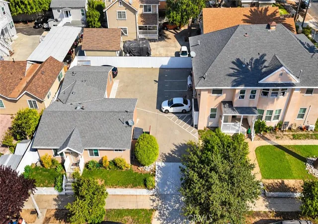 Photo 2 of Multi family home for sale at 481 Lincoln Ave, Pasadena, CA 91103 | MLS# TR26131676 | Listing updated on 2026-10-03