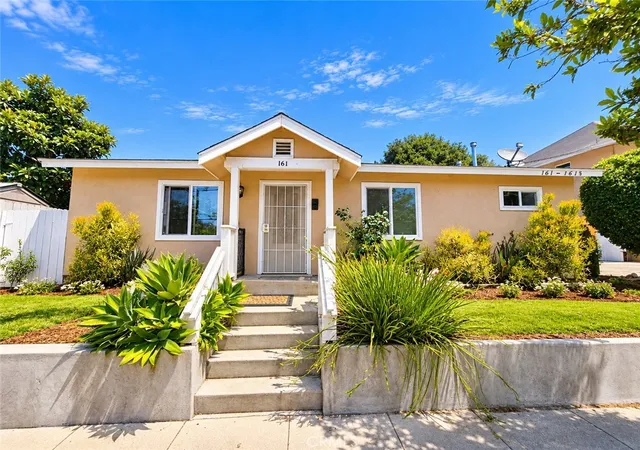 Photo 3 of House for sale at 481 Lincoln Ave, Pasadena, CA 91103 | MLS# TR26131676 | Listing updated on 2026-10-03