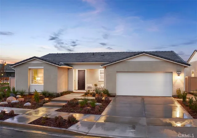 Photo 1 of Sale Pending at 28844 Horizon Ct, Santa Clarita, CA 91350 | MLS# OC26131644 | Listing updated on 2026-09-06