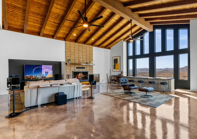 Photo 1 of Single family home for sale at 6171 Del Rio Way, Yucca Valley, CA 92284 | MLS# 219149302PS | Listing updated on 2026-06-25