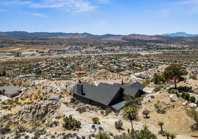 Photo 3 of Single family home for sale at 6171 Del Rio Way, Yucca Valley, CA 92284 | MLS# 219149302PS | Listing updated on 2026-06-25