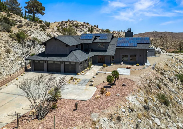 Photo 3 of Single family home for sale at 6171 Del Rio Way, Yucca Valley, CA 92284 | MLS# 219149302PS | Listing updated on 2026-06-25