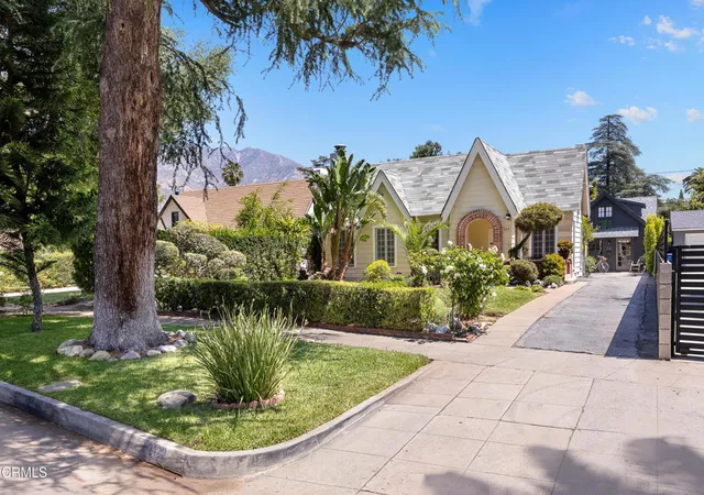 Homes for sale in Altadena, CA | 2120 2122 Navarro Ave, Altadena, CA 91001 | MLS# P1-27645