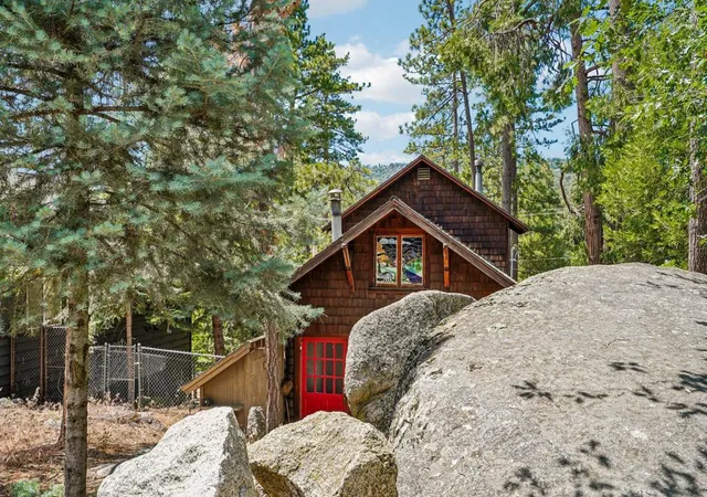 Photo 1 of Single family home for sale at 53580 Country Clb Dr, Idyllwild, CA 92549 | MLS# 219149305DA | Listing updated on 2026-06-17