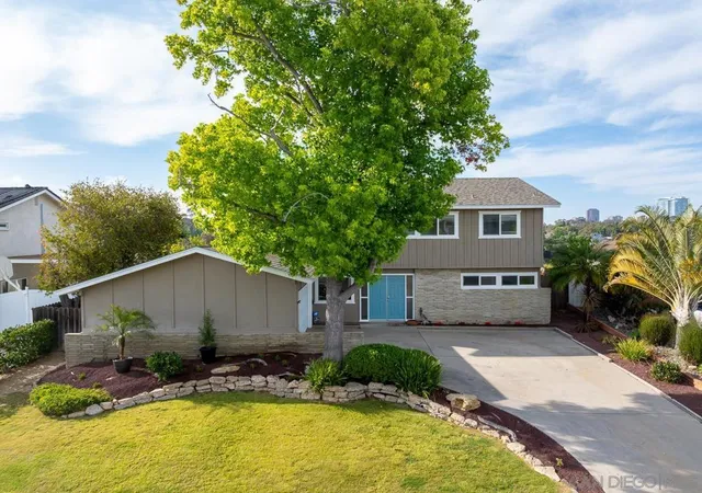 Photo 2 of Single family home for sale at 3086 Mercer Ln, San Diego, CA 92122 | MLS# 260014624SD | Listing updated on 2026-07-01