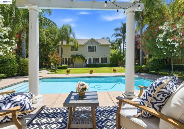 Photo 1 of Sale Pending at 2631 Amatchi Ct, Tracy, CA 95304 | MLS# 41138549 | Listing updated on 2026-07-10