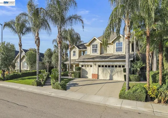 Photo 3 of Sale Pending at 2631 Amatchi Ct, Tracy, CA 95304 | MLS# 41138549 | Listing updated on 2026-07-10