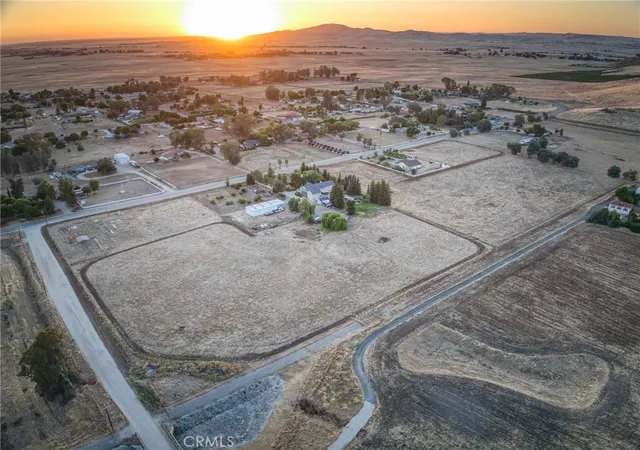 Homes for sale in Clovis, CA | 8485 N Madsen, Clovis, CA 93619 | MLS# FR26130354