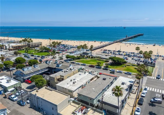 4th image of 805 Ocean Ave #6, Seal Beach, CA 90740 | MLS# OC26072072
