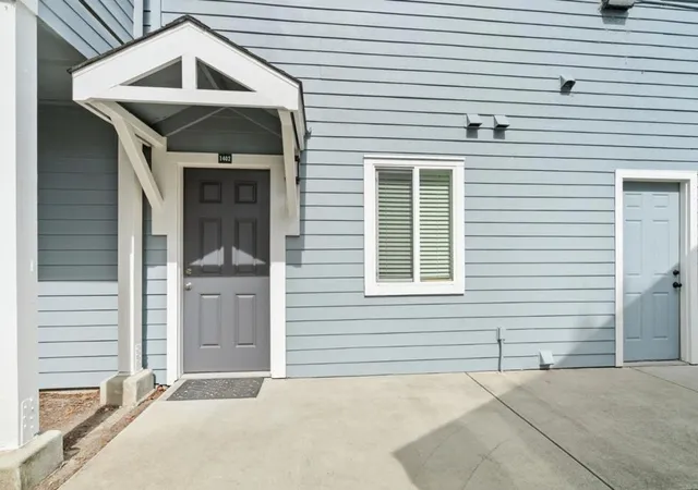 Photo 3 of Condo for sale at 41 Grandview St #1402, Santa Cruz, CA 95060 | MLS# ML82049863 | Listing updated on 2026-10-06
