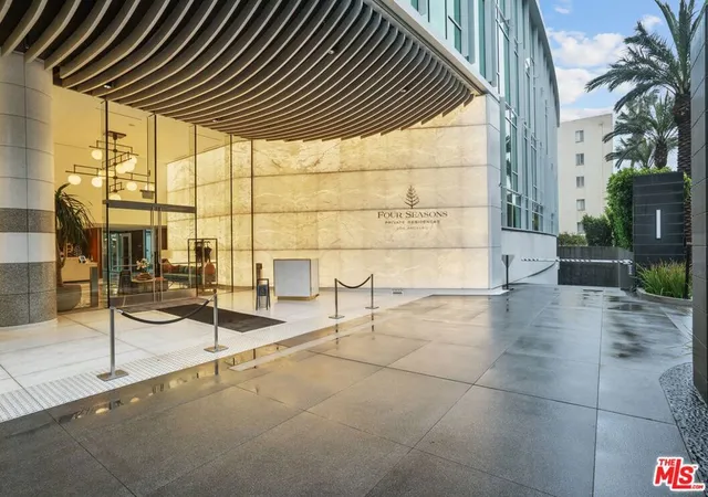 3rd image of 9000 W 3Rd St #106, Los Angeles, CA 90048 | MLS# 26848237