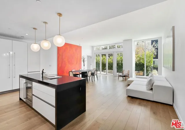 4th image of 9000 W 3Rd St #106, Los Angeles, CA 90048 | MLS# 26848237