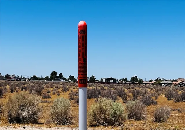 33rd image of 3112721 28 Central Rd, Apple Valley, CA 92307 | MLS# HD26131875