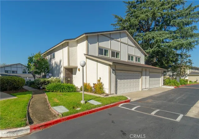 Homes for sale in Claremont, CA | 587 S College, Claremont, CA 91711 | MLS# PW26131354