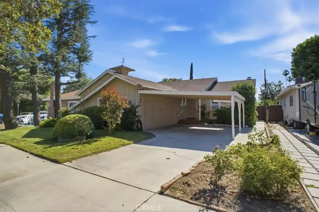 Photo 1 of Single family home for sale at 7007 Whitaker, Van Nuys, CA 91406 | MLS# SR26130904 | Listing updated on 2026-10-15