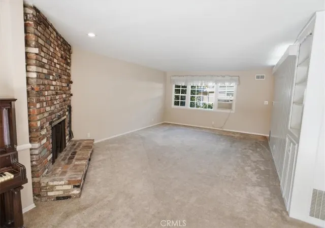 Photo 3 of Single family home for sale at 7007 Whitaker, Van Nuys, CA 91406 | MLS# SR26130904 | Listing updated on 2026-10-05