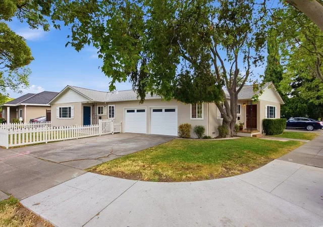 Homes for sale in Redwood City, CA | 901 Fifteenth Ave, Redwood City, CA 94063 | MLS# ML82051253