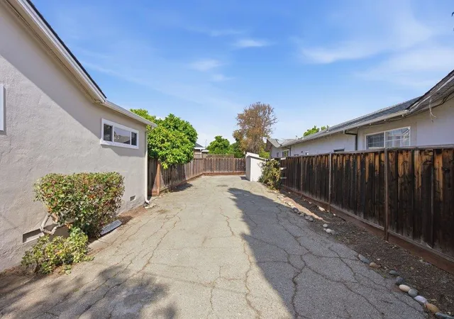 Homes for sale in Redwood City, CA | 901 Fifteenth Ave, Redwood City, CA 94063 | MLS# ML82051253