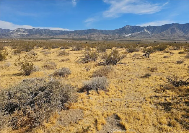 Homes for sale in Lucerne Valley, CA | 7 Sutter, Lucerne Valley, CA 92356 | MLS# HD26131946