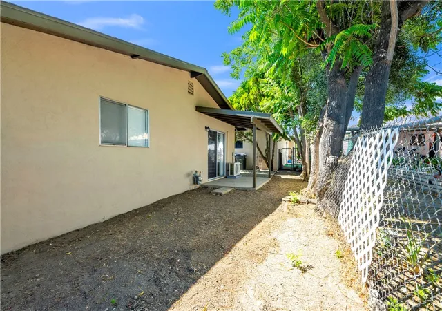 Homes for sale in San Jacinto, CA | 346 E 6th, San Jacinto, CA 92583 | MLS# SW26131843