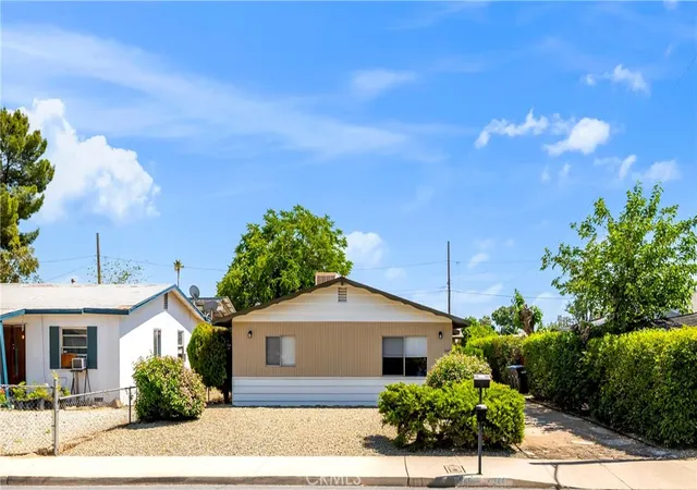 Homes for sale in San Jacinto, CA | 346 E 6th, San Jacinto, CA 92583 | MLS# SW26131843
