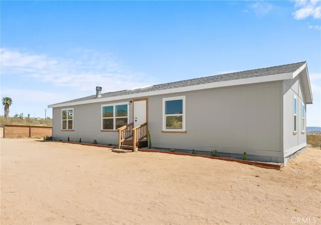 Photo 3 of Single family home for sale at 363 Delgada Ave, Yucca Valley, CA 92284 | MLS# IV26131973 | Listing updated on 2026-09-04