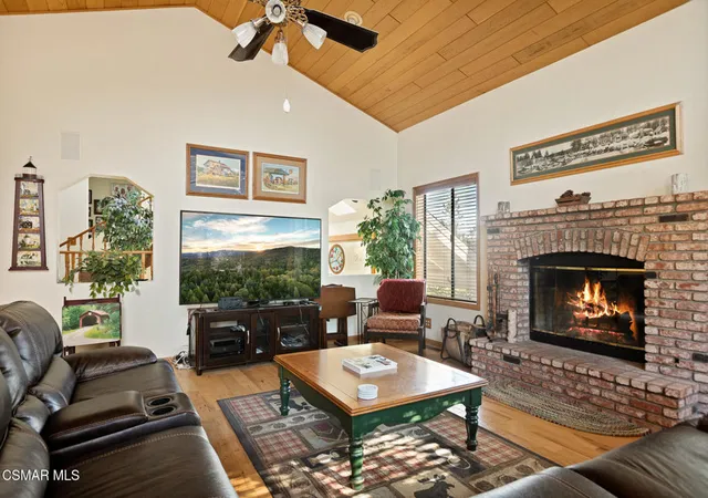 4th image of 27454 Matterhorn Dr, Lake Arrowhead, CA 92352 | MLS# 226002835