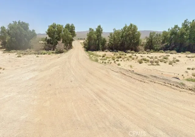 2nd image of 43 Center St, Newberry Springs, CA 92365 | MLS# HD26132010