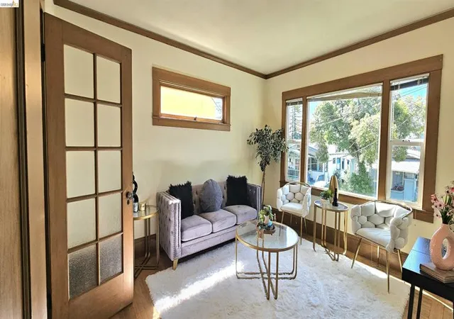 Photo 3 of Condo for sale at 1901 Parker St #3, Berkeley, CA 94704 | MLS# 41138572 | Listing updated on 2026-09-10