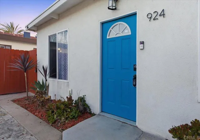 Homes for sale in Imperial Beach, CA | 924 Florida St, Imperial Beach, CA 91932 | MLS# PTP2604633