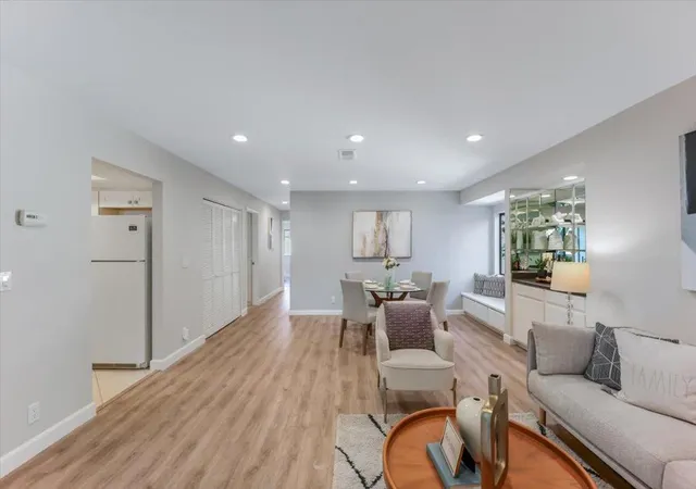 Homes for sale in Sunnyvale, CA | 714 San Conrado Ter #5, Sunnyvale, CA 94085 | MLS# ML82051280