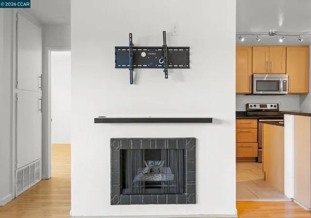 5th image of 5460 Concord Blvd #B8, Concord, CA 94521 | MLS# 41138589