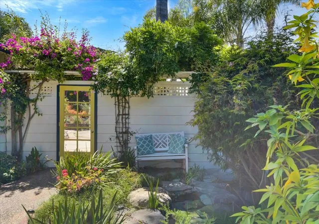 Homes for sale in Capitola, CA | 909 Laurence Ave, Capitola, CA 95010 | MLS# ML82051287