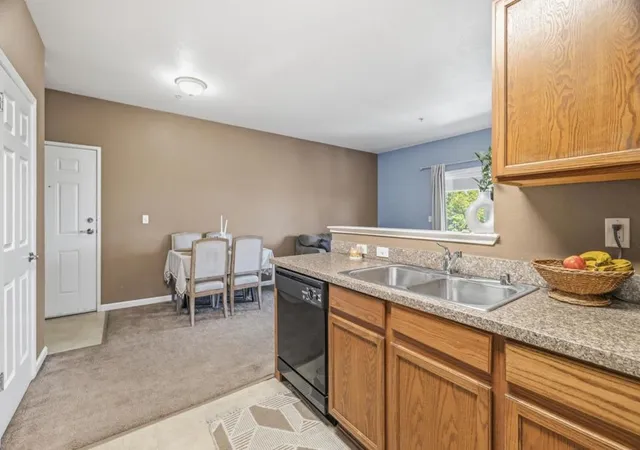 Listing Photo 5 - Condo for sale in building located at 237 Pacifica Blvd, Watsonville, CA 95076 - Unit #301