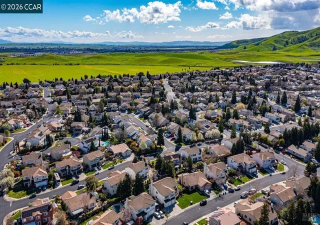 39th image of 897 Sapphire Cir, Vacaville, CA 95687 | MLS# 41138598