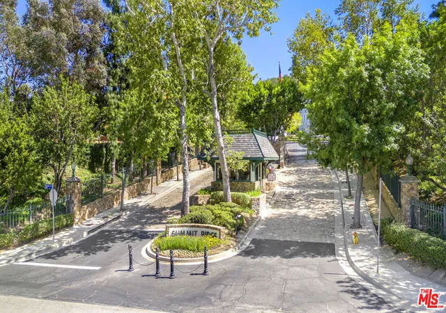 Photo 43 of Mansion for sale at 22328 S Summit Ridge Cir, Chatsworth, CA 91311 | MLS# 26845225 | Listing updated on 2026-10-05