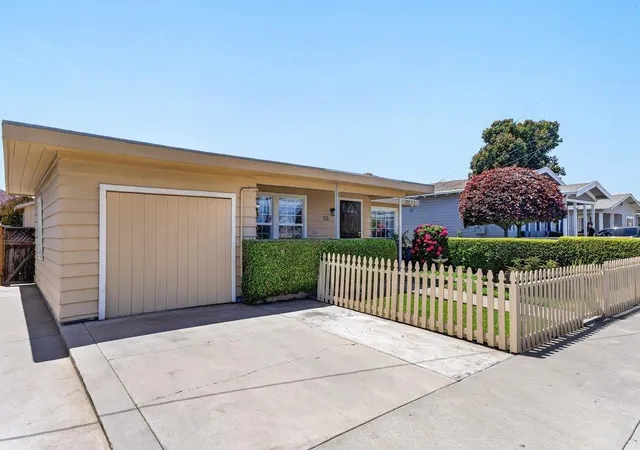 2nd image of 55 Hill Ave, Watsonville, CA 95076 | MLS# ML82051095