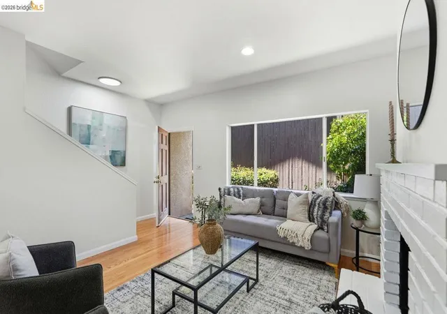4th image of 3800 Maybelle Ave #7, Oakland, CA 94619 | MLS# 41138611