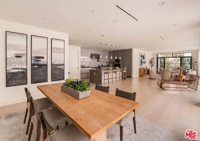 1st image of 425 N Palm Dr #202, Beverly Hills, CA 90210 | MLS# 26839459