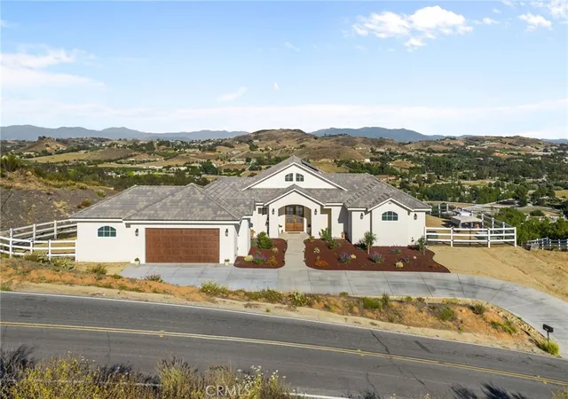 Photo 2 of Single family home for sale at 38566 Vista Del Bosque, Murrieta, CA 92562 | MLS# SW26130484 | Listing updated on 2026-06-23