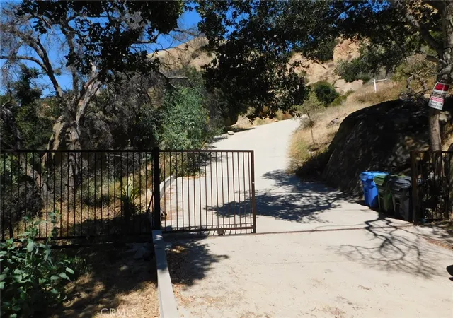 4th image of 475 Box Canyon Rd, Canoga Park, CA 91304 | MLS# SR26132497