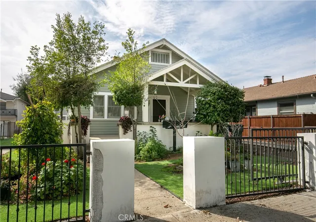 Photo 3 of Multi family home for sale at 523 Lincoln, Pasadena, CA 91103 | MLS# SR26132517 | Listing updated on 2026-09-10