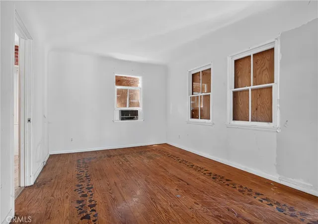 5th image of 9140 Noble Ave, North Hills, CA 91343 | MLS# SR26132455