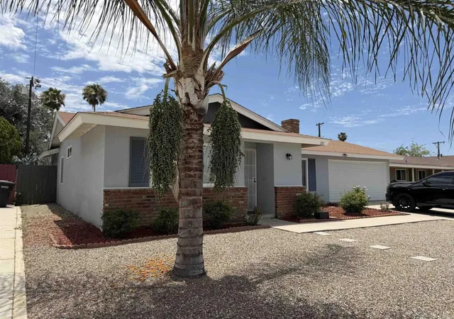 Photo 3 of Single family home for sale at 331 Ruby Ave, Hemet, CA 92543 | MLS# PTP2604639 | Listing updated on 2026-06-28