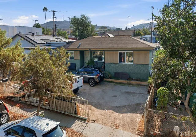 2nd image of 250 E Park, San Ysidro, CA 92173 | MLS# PTP2604643