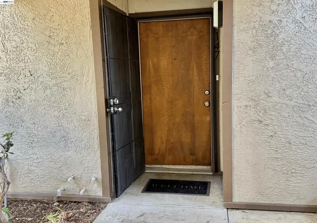 2nd image of 2400 Horizon Ln #147, Antioch, CA 94509 | MLS# 41138662