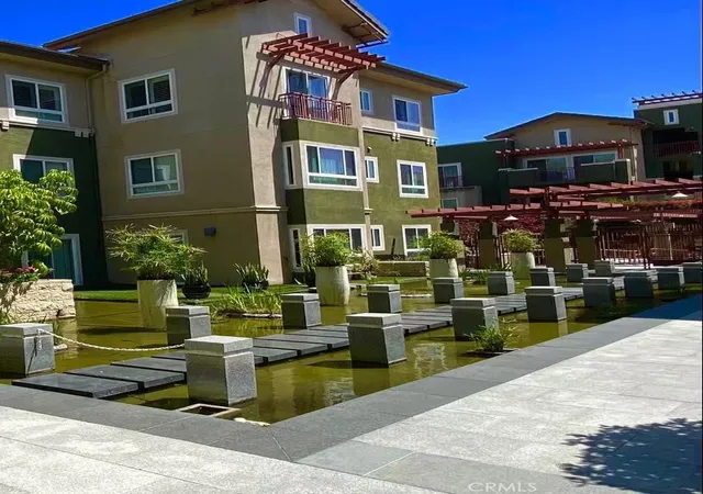 Listing Photo 5 - Condo for sale in building located at 228 S Olive Ave, Alhambra, CA 91801 - Unit #A302