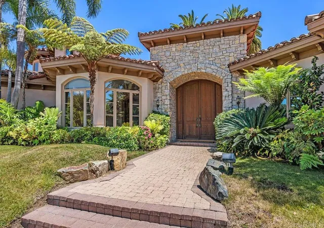 Homes for sale in Rancho Santa Fe, CA | 6999 Royal Birkdale Pl, Rancho Santa Fe, CA 92067 | MLS# NDP2605835